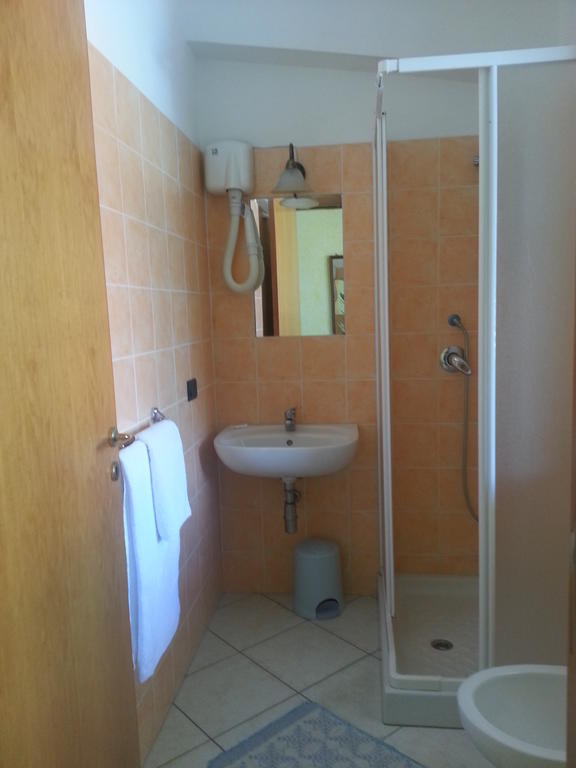 Hotel Mistef Falerna Bilik gambar