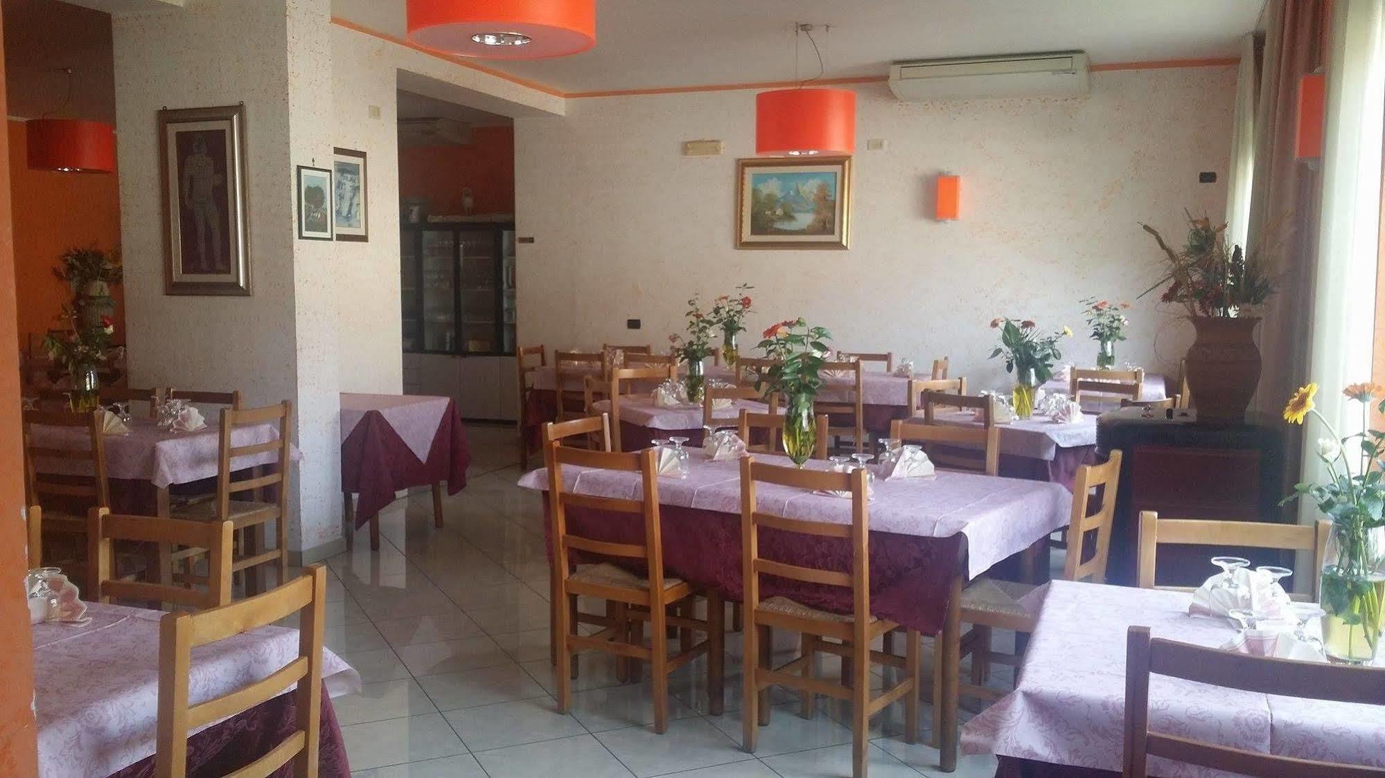 Hotel Mistef Falerna Luaran gambar