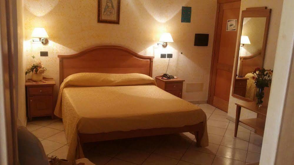 Hotel Mistef Falerna Luaran gambar
